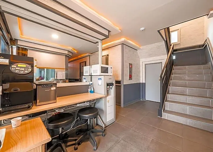 Gangseo Bank 3*